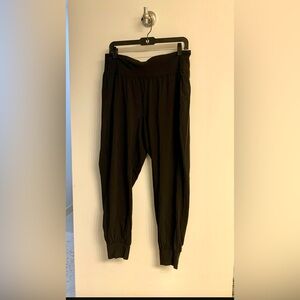 Lululemon featherweight Black Jogger Pants Sz 10